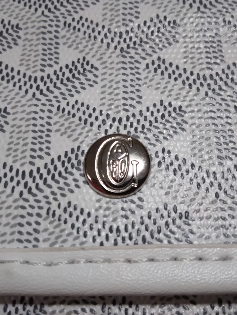 Goyard White Patterned Women's Wallet - Picture 2 of 16